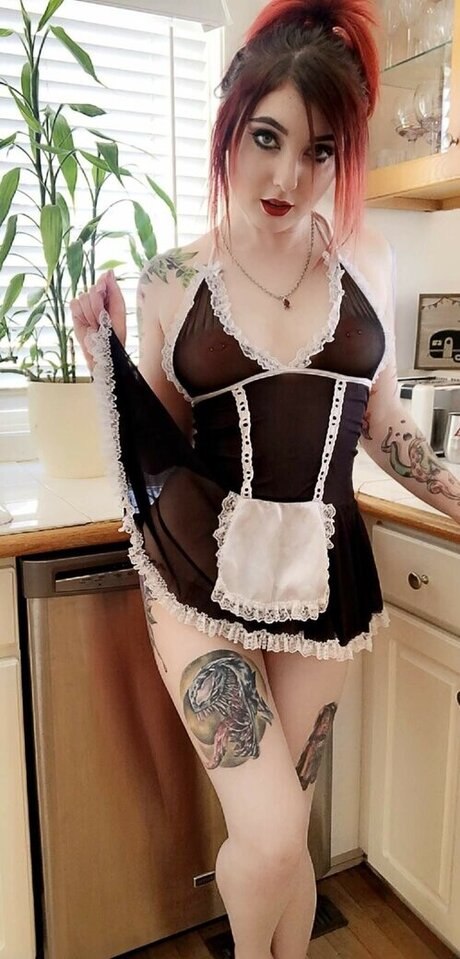Lizzi Blake