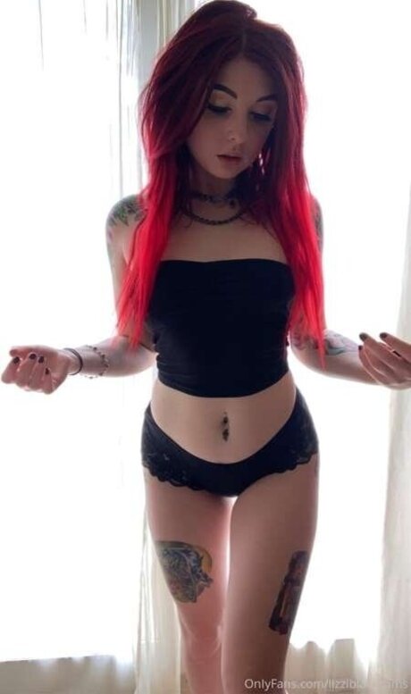Lizzi Blake