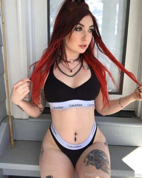 Lizzi Blake