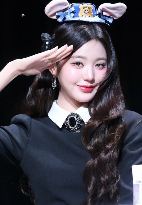 Jang Won-young