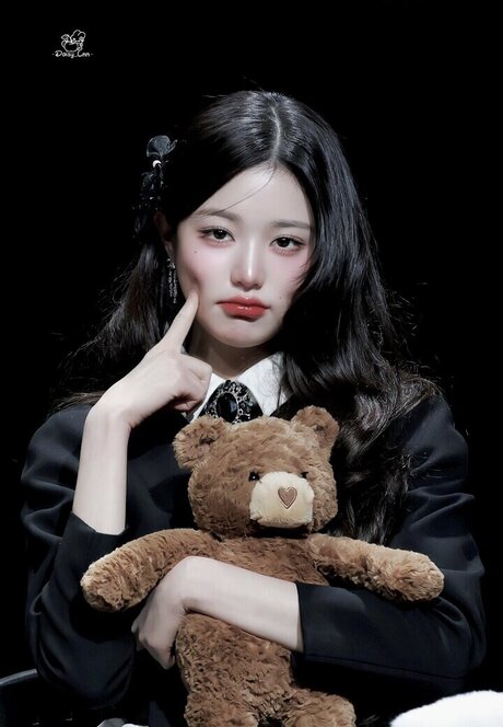 Jang Won-young