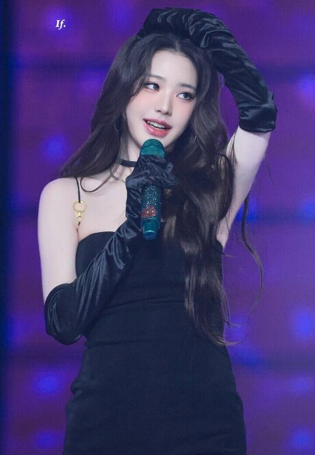 Jang Won-young