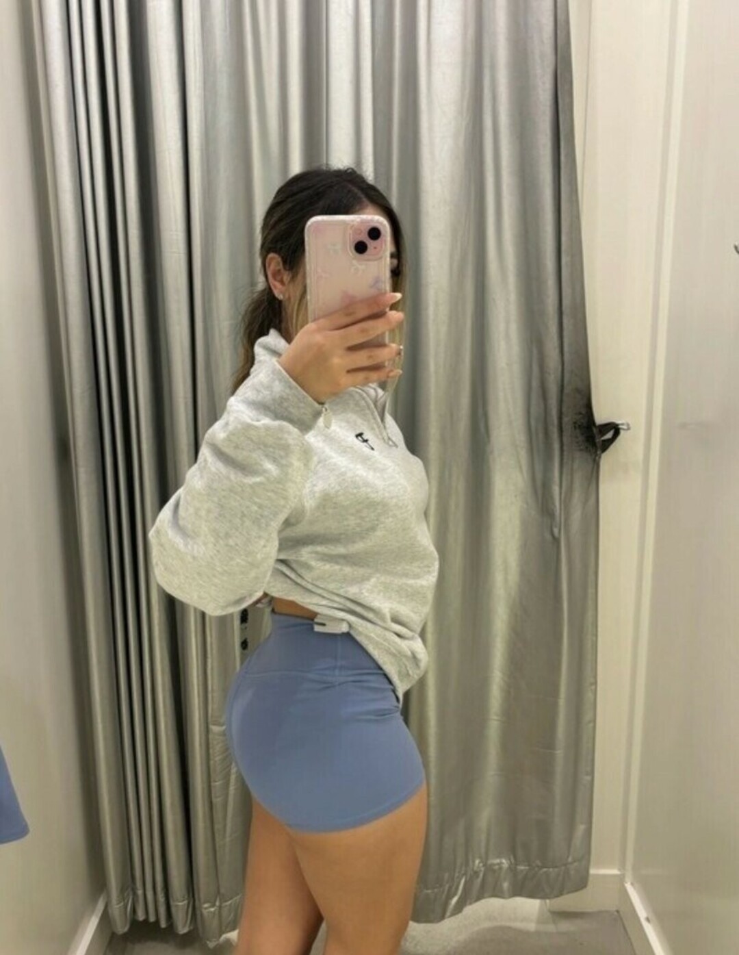 Naakte gelekte OnlyFans-foto van Melanie2004 #1 Naakte gelekte OnlyFans-foto van Melanie2004 #1