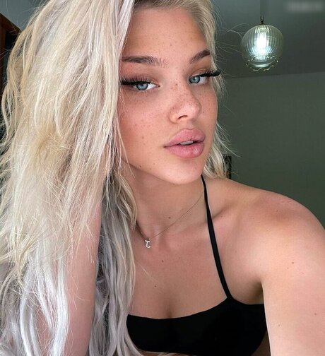 Elaine Victoria