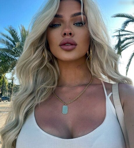 Elaine Victoria