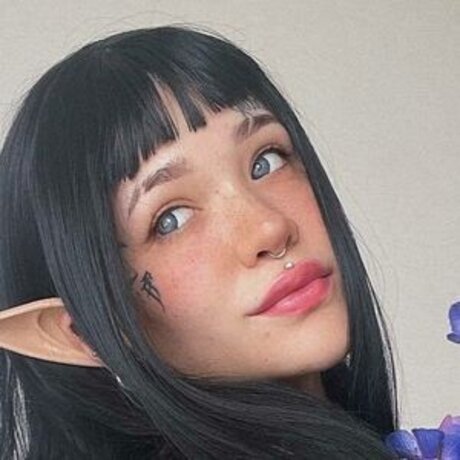 Naakte gelekte OnlyFans-foto van Blephs