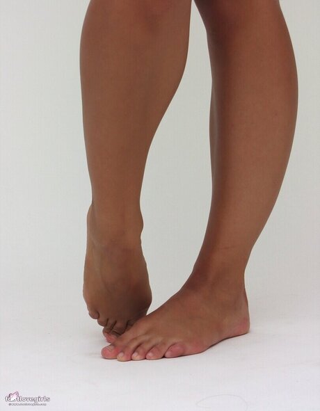 Footlovegirls