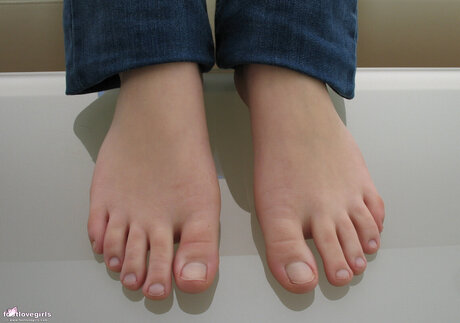 Footlovegirls