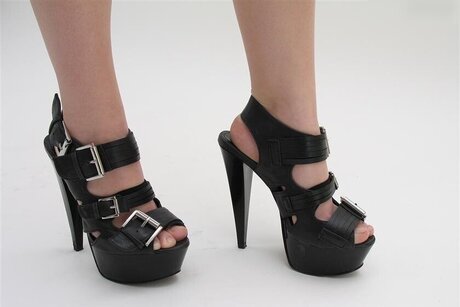Footlovegirls