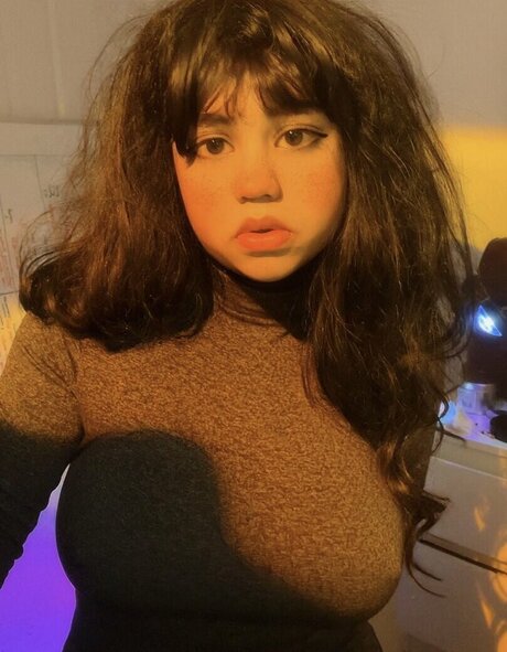 Naakte gelekte OnlyFans-foto van Neutralhoneymilkers