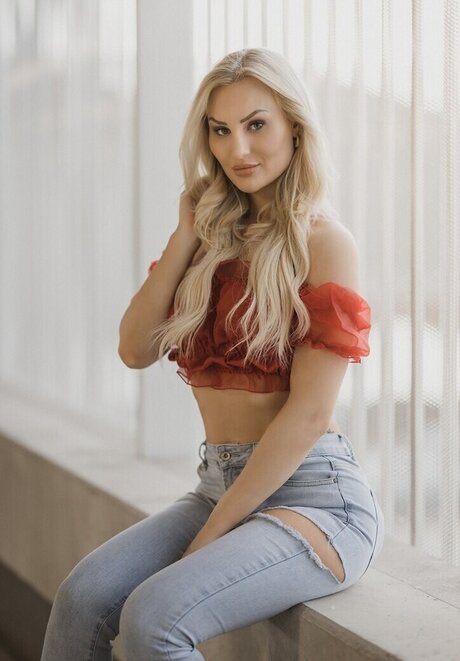 Giulie Hope Santana