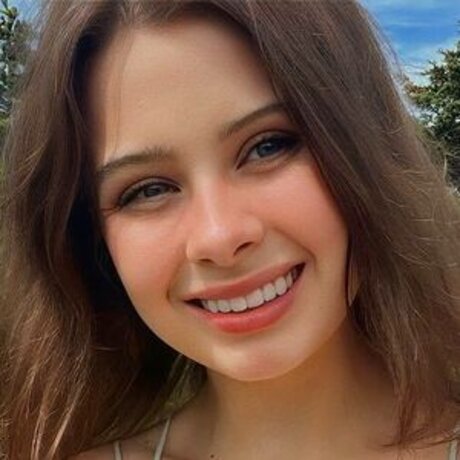 Naakte gelekte OnlyFans-foto van Laylaxx