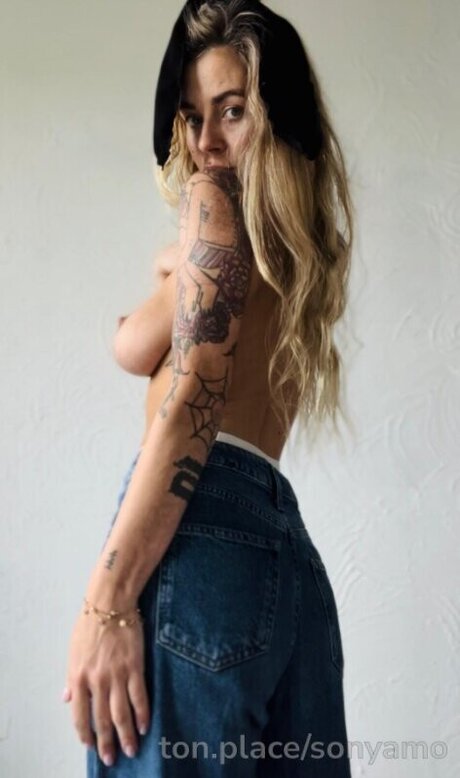 SonyaMO