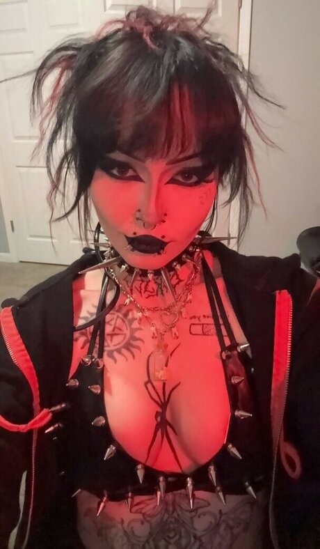 Naakte gelekte OnlyFans-foto van Machinemommy