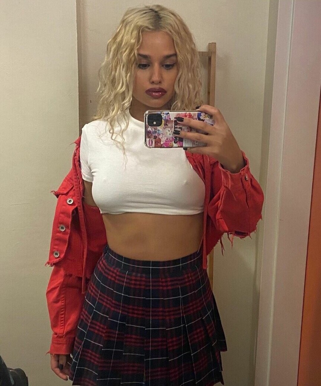 Naakte gelekte OnlyFans-foto van Tommy Genesis #4 Naakte gelekte OnlyFans-foto van Tommy Genesis #4
