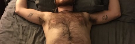 Naakte gelekte OnlyFans-foto van Landon Yorkhunt