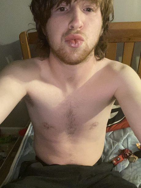 Naakte gelekte OnlyFans-foto van Lance Spain