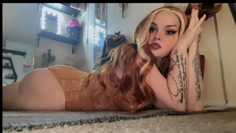 Naakte gelekte OnlyFans-foto van Lanae Marie