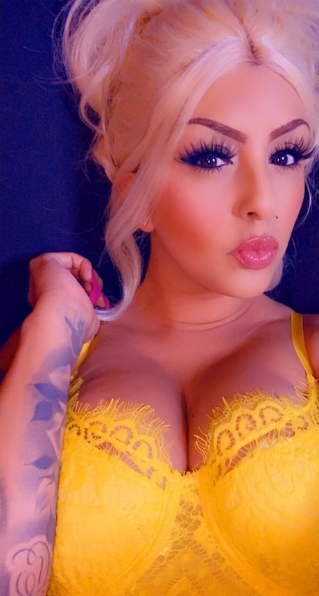 Naakte gelekte OnlyFans-foto van Princess Lala