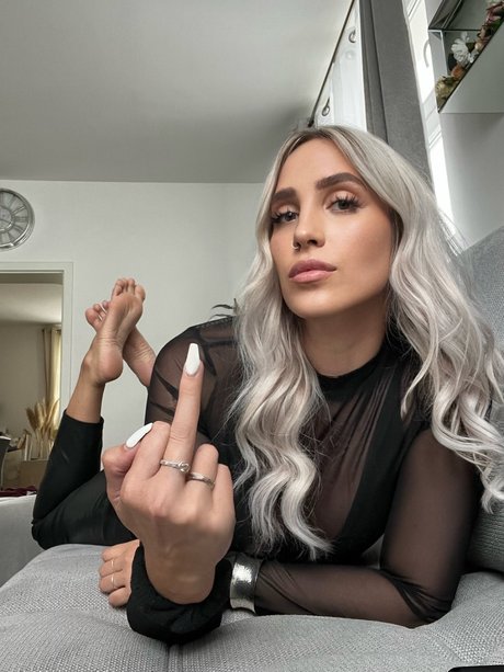 Naakte gelekte OnlyFans-foto van Feet Tempel Of Lady Skully 