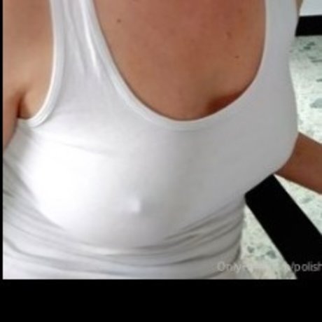 Naakte gelekte OnlyFans-foto van Ladyinred Free  