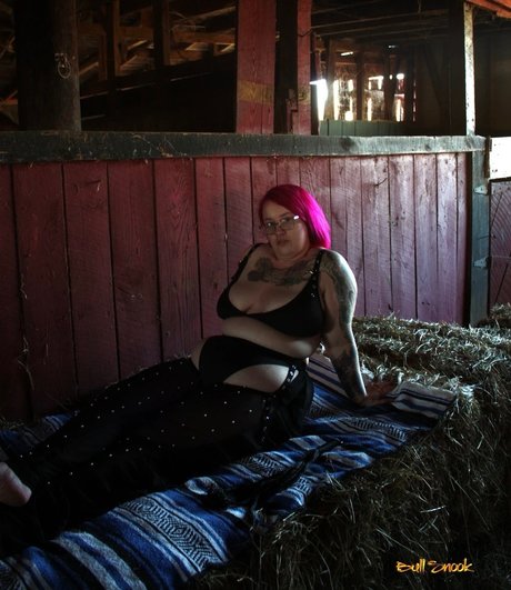 Naakte gelekte OnlyFans-foto van Emily