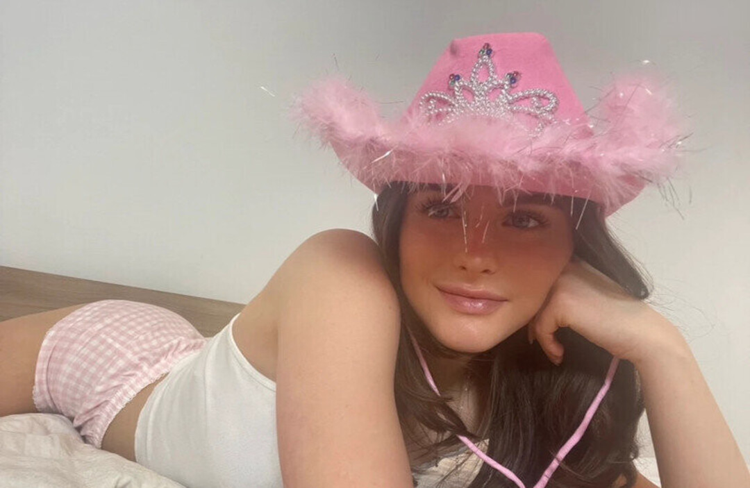 Naakte gelekte OnlyFans-foto van Vintedebay #1447
