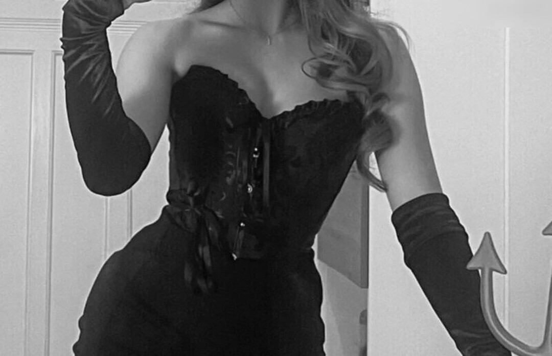 Naakte gelekte OnlyFans-foto van Vintedebay #1451