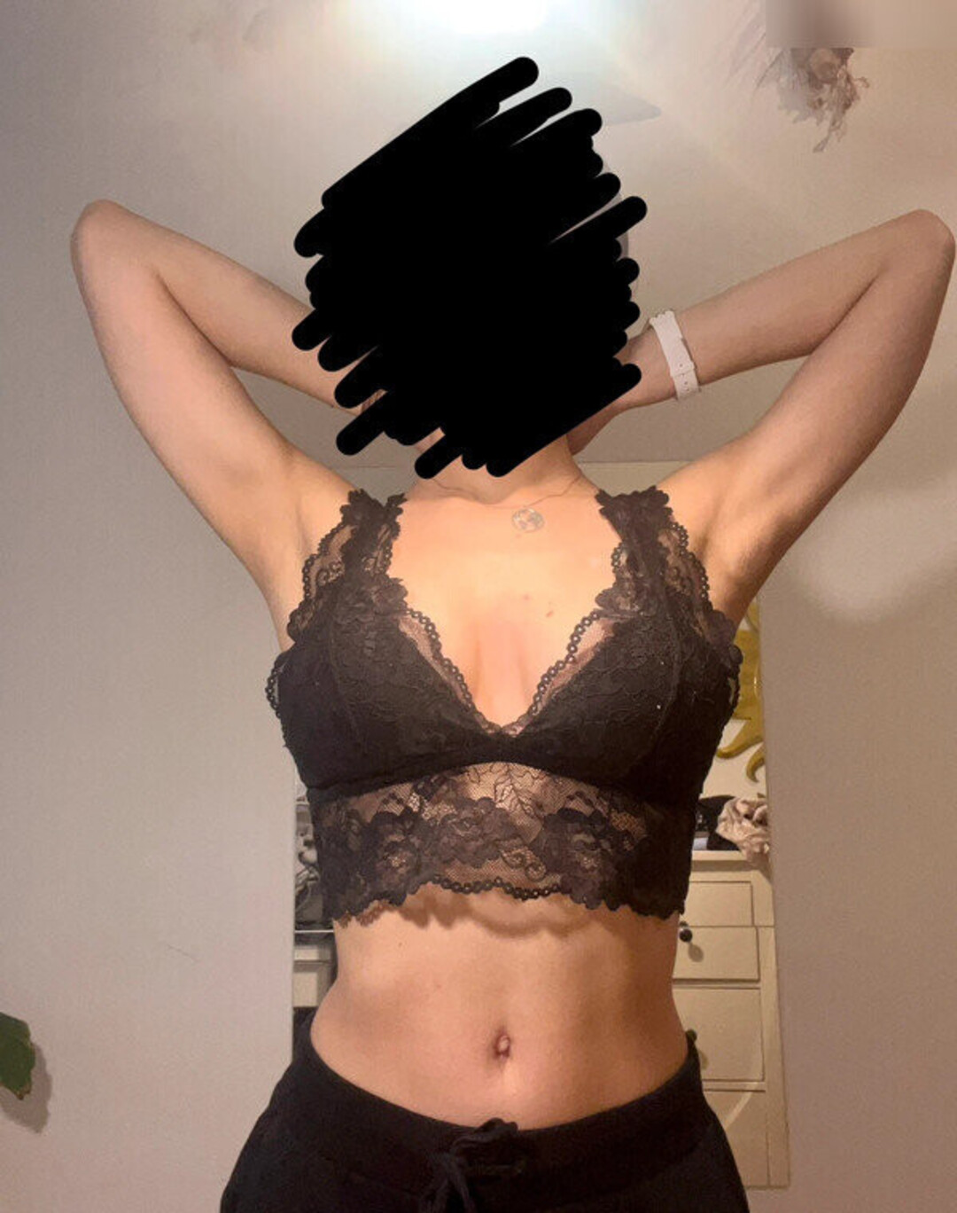 Naakte gelekte OnlyFans-foto van Vintedebay #1617
