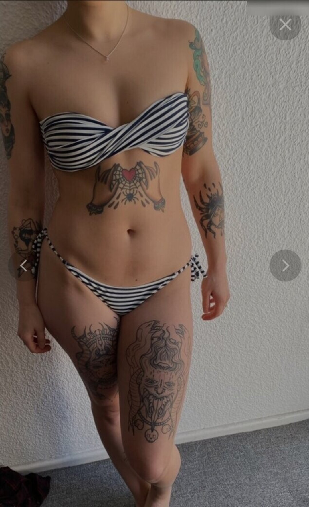Naakte gelekte OnlyFans-foto van Vintedebay #1849
