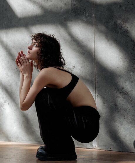 Naakte gelekte OnlyFans-foto van Emeline Faure