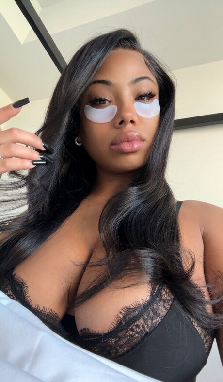 Ayisha.mia