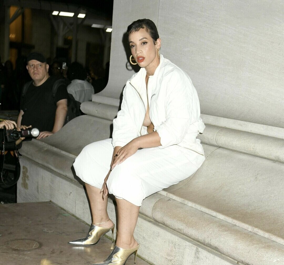 Naakte gelekte OnlyFans-foto van Dascha Polanco #24 Naakte gelekte OnlyFans-foto van Dascha Polanco #24