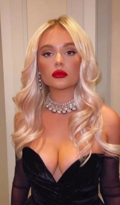 Emily Alyn Lind