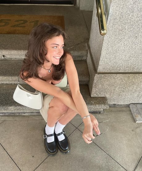 Naakte gelekte OnlyFans-foto van Sydney Melman