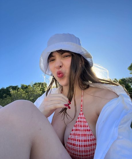 Naakte gelekte OnlyFans-foto van Jhulia Pimentel