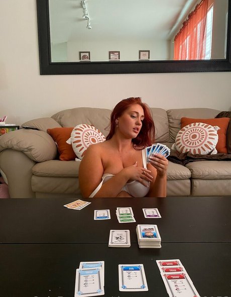 Naakte gelekte OnlyFans-foto van Thatoneredhead0153