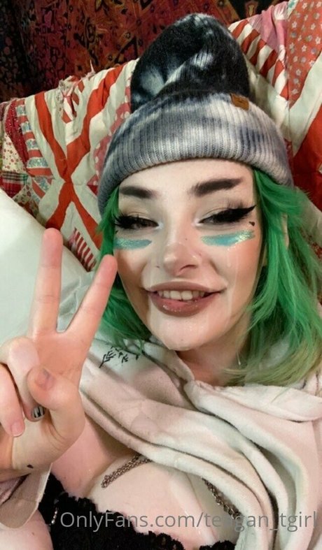Naakte gelekte OnlyFans-foto van Teagantgirl