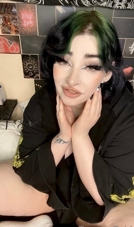 Naakte gelekte OnlyFans-foto van Teagantgirl