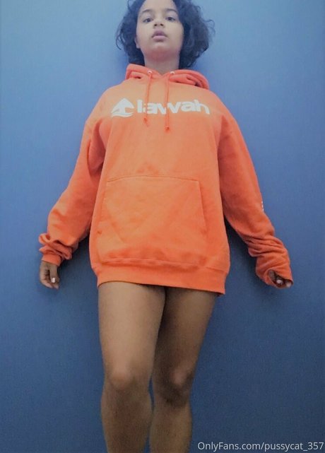 Naakte gelekte OnlyFans-foto van Pussycat357