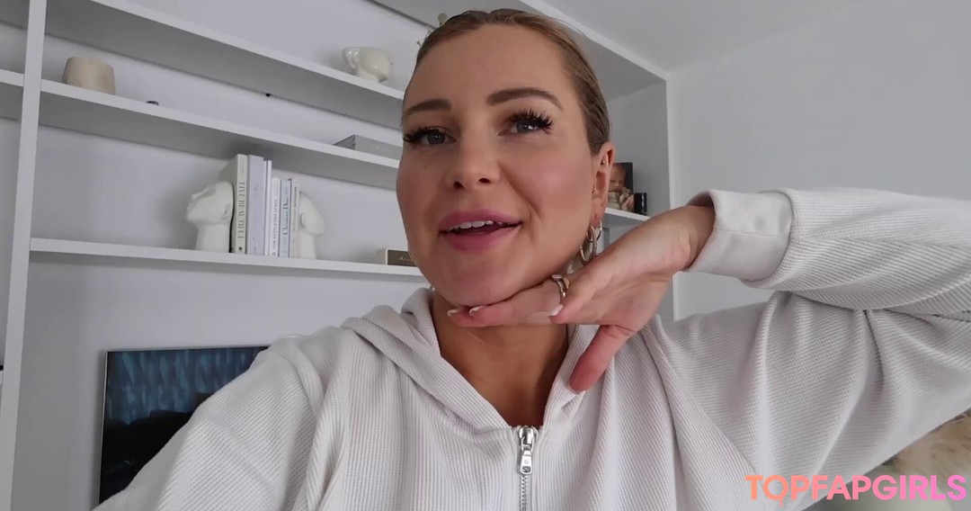 Naakte gelekte OnlyFans-foto van Maren Wolf #1030
