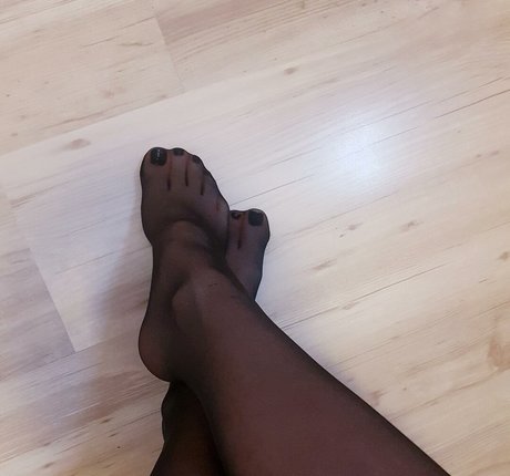 Naakte gelekte OnlyFans-foto van Misha And Ian