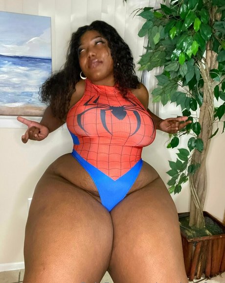 Naakte gelekte OnlyFans-foto van Mysisterfree