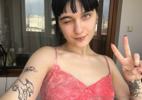 Naakte gelekte OnlyFans-foto van Amazonkiera