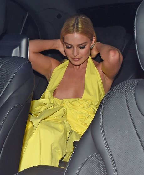 Naakte gelekte OnlyFans-foto van Margot Robbie