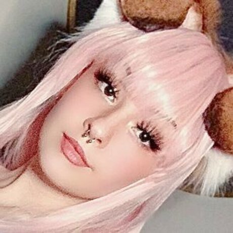 Naakte gelekte OnlyFans-foto van Imrenna