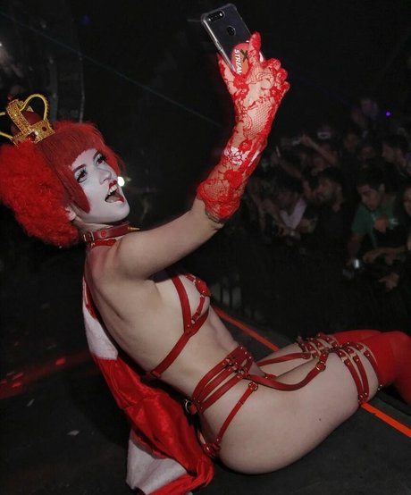 Naakte gelekte OnlyFans-foto van Quimeraax
