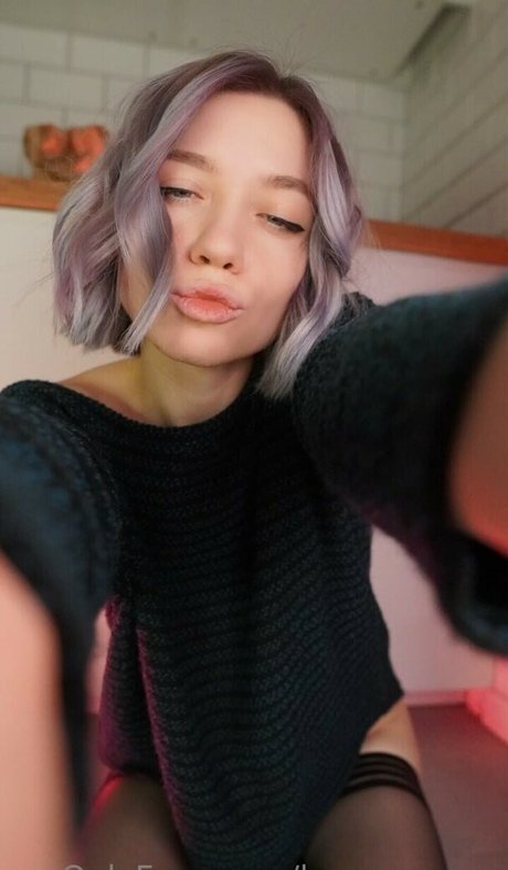 Naakte gelekte OnlyFans-foto van Leaygornaya
