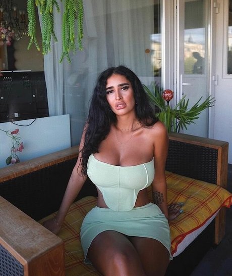 Naakte gelekte OnlyFans-foto van Tania Barbosa