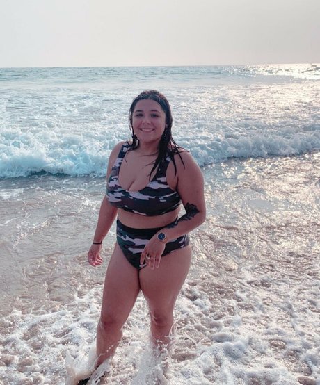 Naakte gelekte OnlyFans-foto van Ehliysiah